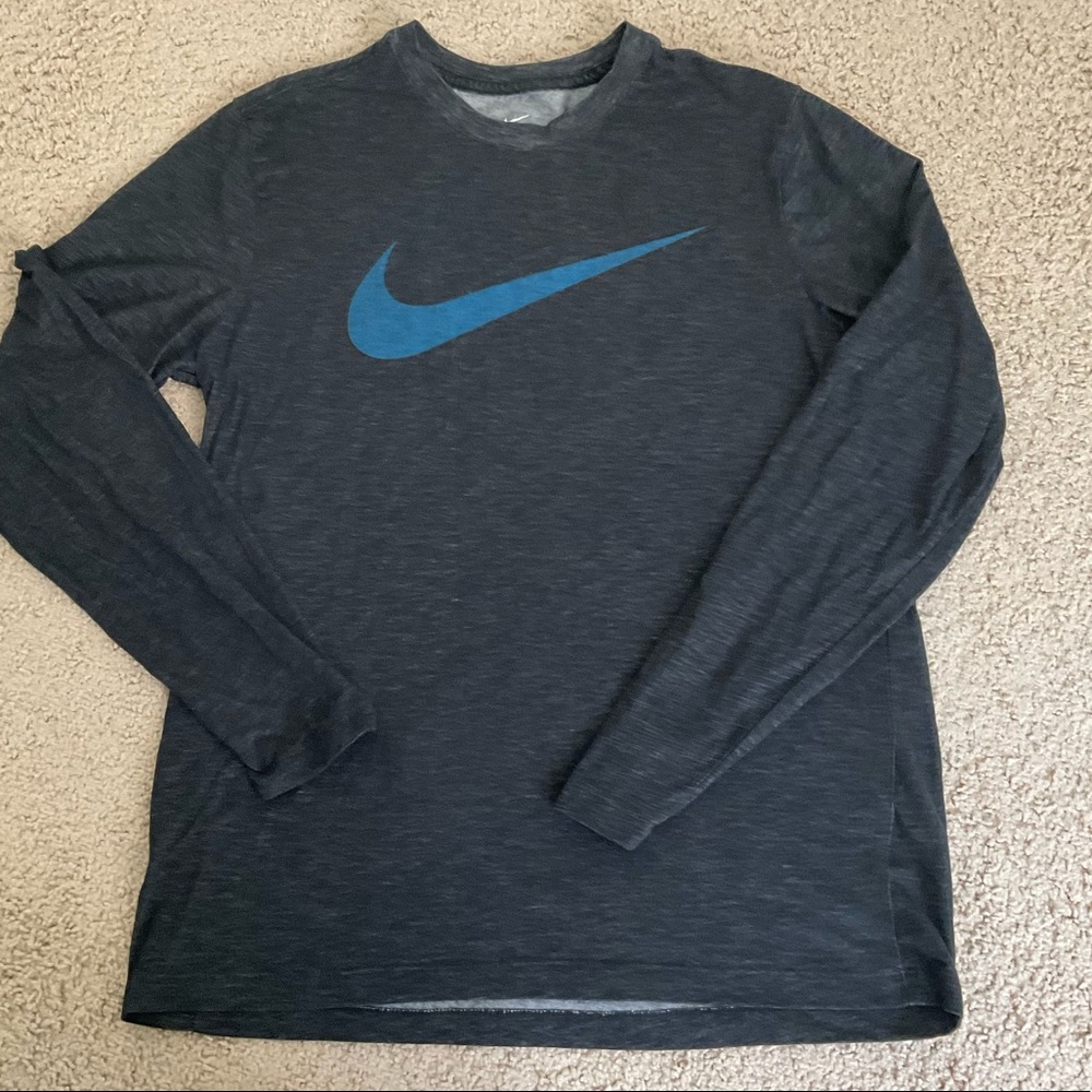 Nike Dri Fit Tee Men’s Long Sleeve Medium